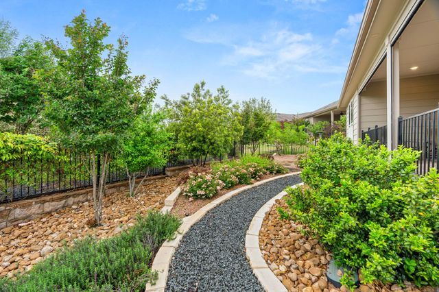 604 Wooden Rail LN, Georgetown, TX 78633