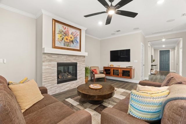 604 Wooden Rail LN, Georgetown, TX 78633