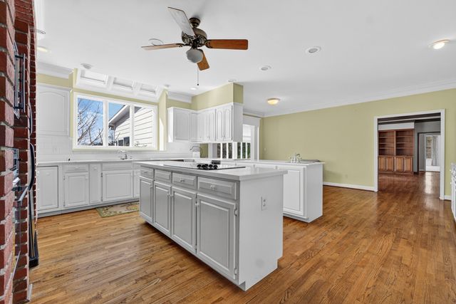 51 Timberlake Dr, Fayetteville, TN 37334