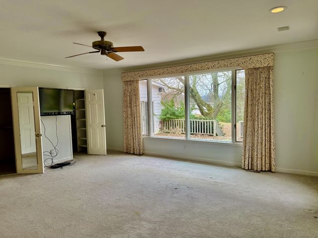 51 Timberlake Dr, Fayetteville, TN 37334