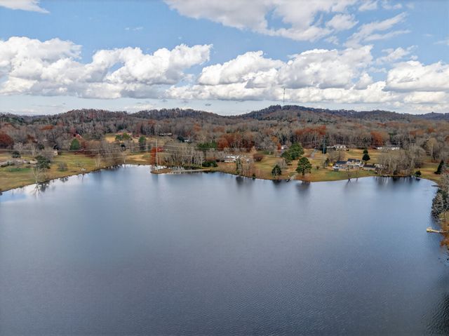 51 Timberlake Dr, Fayetteville, TN 37334