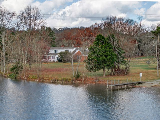 51 Timberlake Dr, Fayetteville, TN 37334