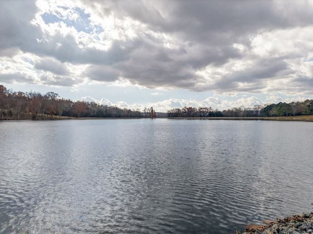 51 Timberlake Dr, Fayetteville, TN 37334