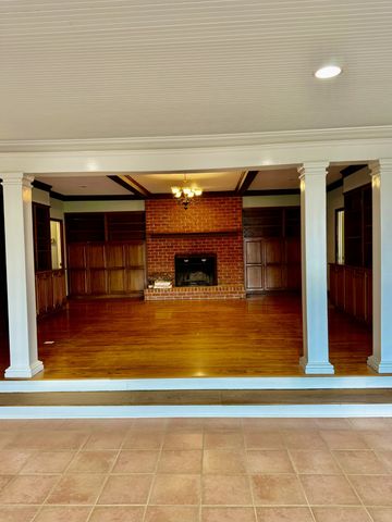 51 Timberlake Dr, Fayetteville, TN 37334