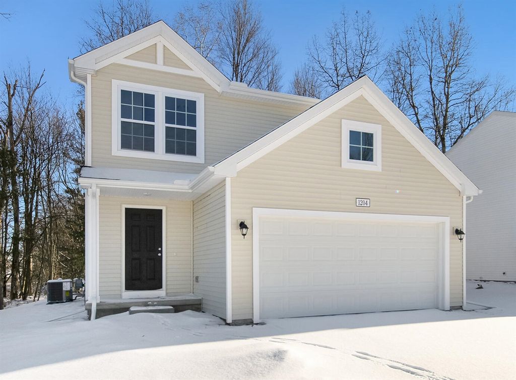 1204 Cedarwood Drive, Greenville, MI 48838