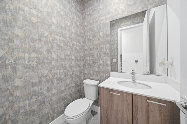 4356 NW 80th Ave, Doral, FL 33166