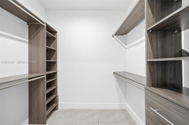 4356 NW 80th Ave, Doral, FL 33166