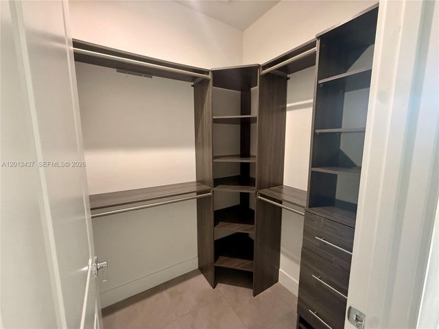 4356 NW 80th Ave, Doral, FL 33166