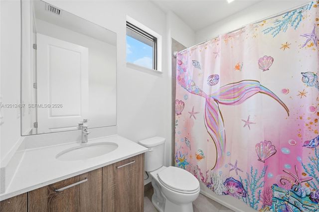 4356 NW 80th Ave, Doral, FL 33166