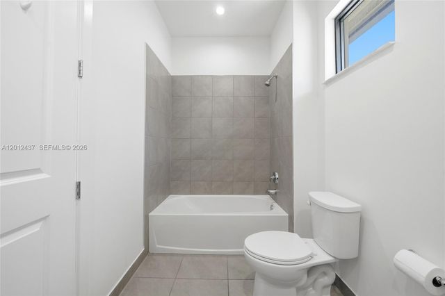 4356 NW 80th Ave, Doral, FL 33166