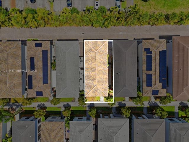 4356 NW 80th Ave, Doral, FL 33166