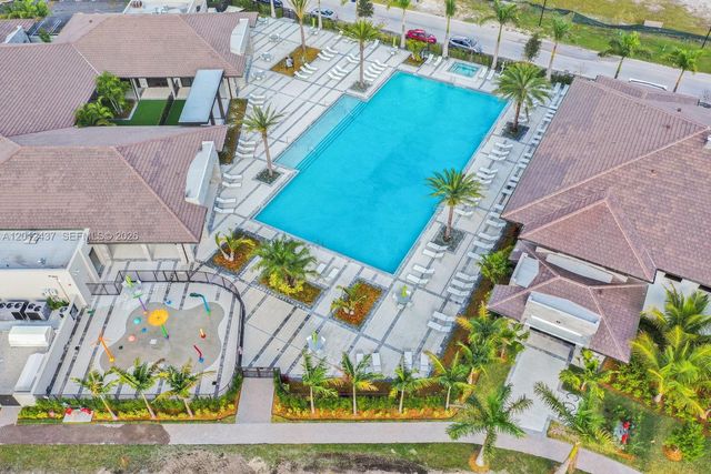 4356 NW 80th Ave, Doral, FL 33166