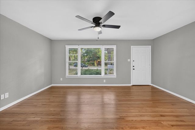 7433 Vallejo Drive, Dallas, TX 75227