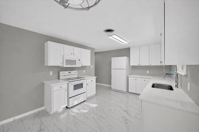 7433 Vallejo Drive, Dallas, TX 75227