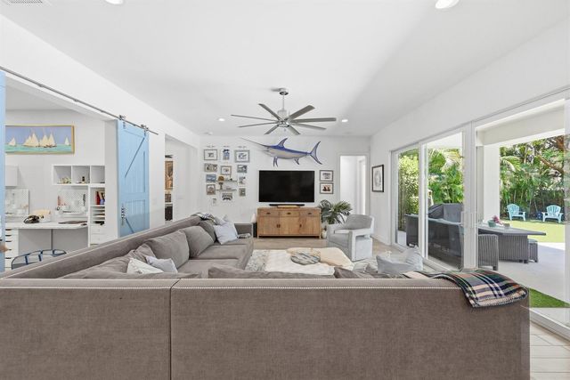 2840 NE 22nd Avenue, Lighthouse Point, FL 33064