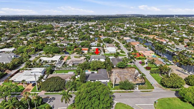 2840 NE 22nd Avenue, Lighthouse Point, FL 33064