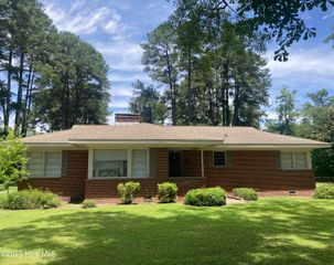 218 West Boulevard, Laurinburg, NC 28352