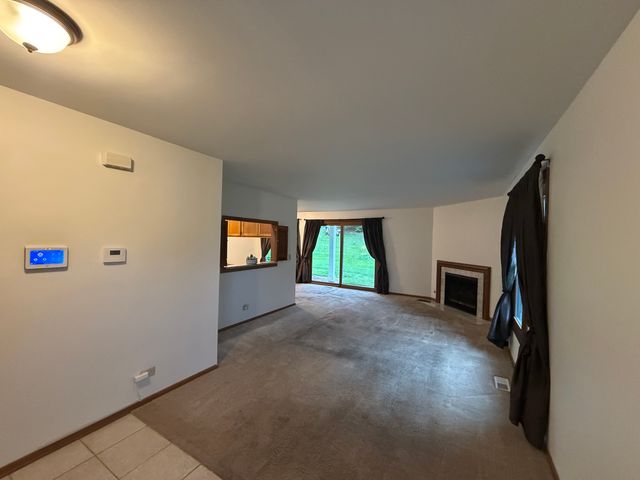 266 Greensboro Court 5, Elk Grove Village, IL 60007