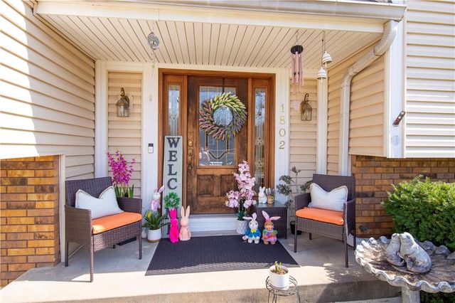 1802 S Arrowhead Drive, Olathe, KS 66062