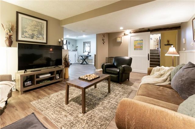 1802 S Arrowhead Drive, Olathe, KS 66062