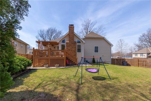 1802 S Arrowhead Drive, Olathe, KS 66062