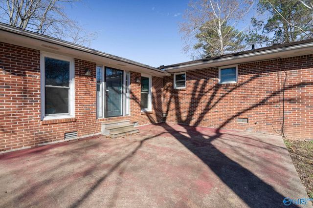 101 Sunset Drive, Athens, AL 35611