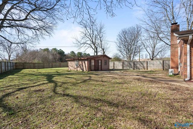 101 Sunset Drive, Athens, AL 35611