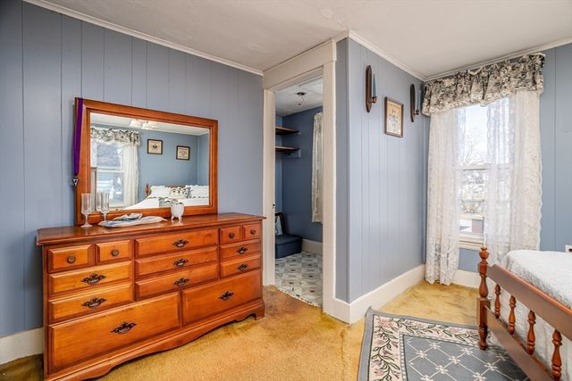 9 Dudley Street, Leominster, MA 01453