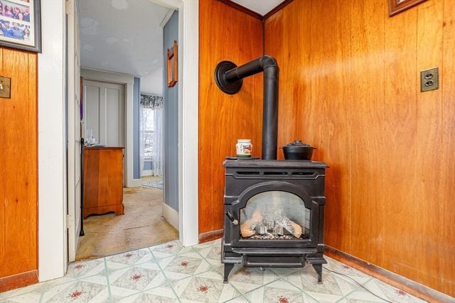 9 Dudley Street, Leominster, MA 01453