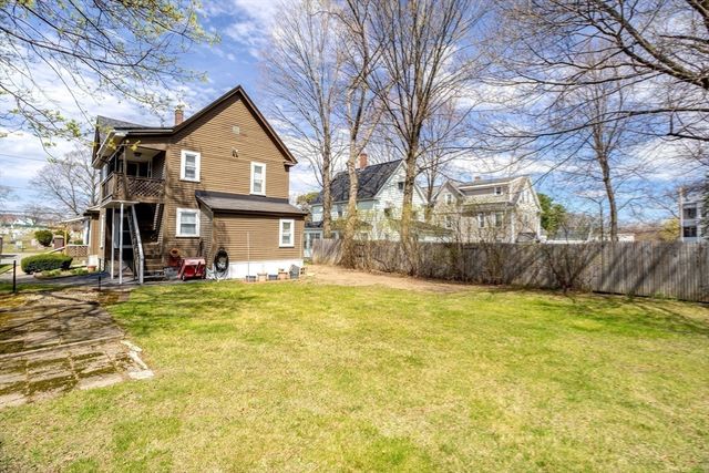 9 Dudley Street, Leominster, MA 01453