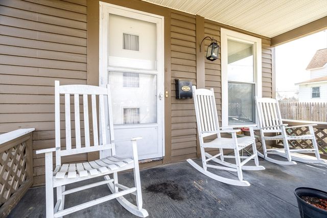 9 Dudley Street, Leominster, MA 01453