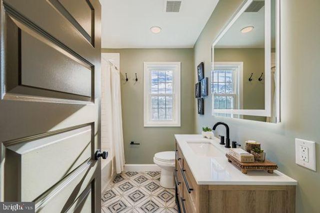 1404 JEFFERS RD, Towson, MD 21204