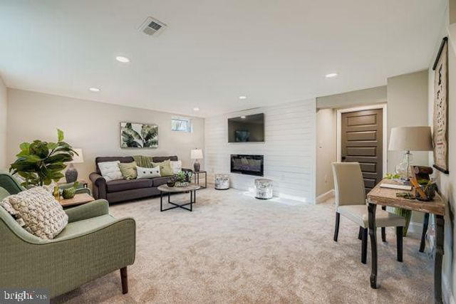 1404 JEFFERS RD, Towson, MD 21204