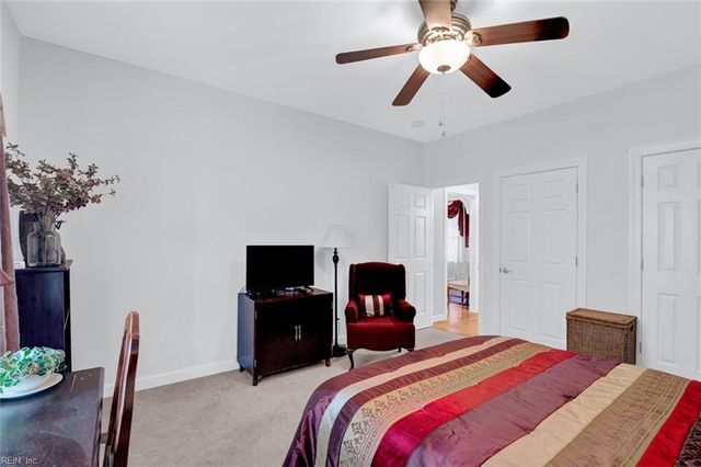 305 Chaptico RN, Yorktown, VA 23693