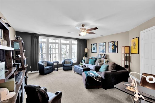 305 Chaptico RN, Yorktown, VA 23693