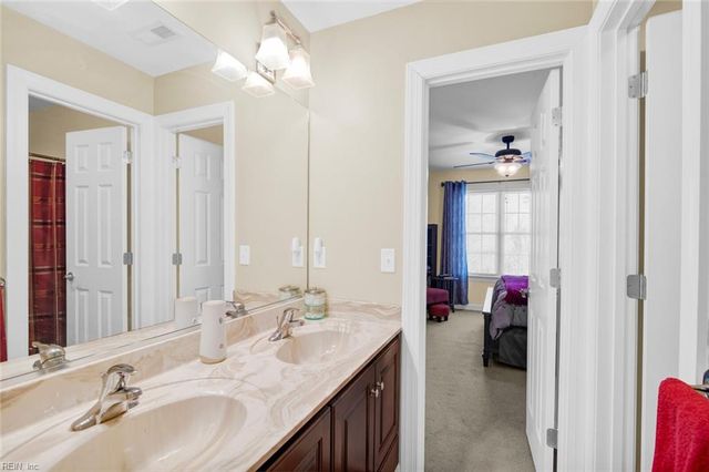 305 Chaptico RN, Yorktown, VA 23693