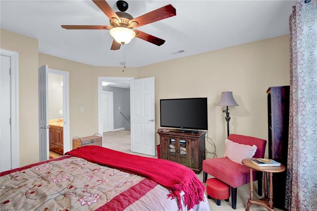 305 Chaptico RN, Yorktown, VA 23693