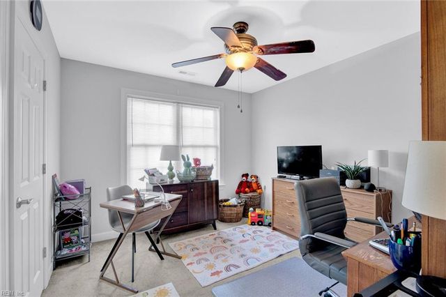 305 Chaptico RN, Yorktown, VA 23693