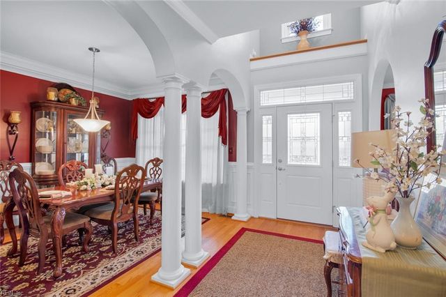 305 Chaptico RN, Yorktown, VA 23693