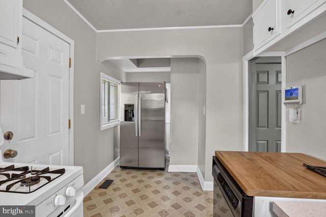 2600 ROSELAWN AVE, Baltimore, MD 21214