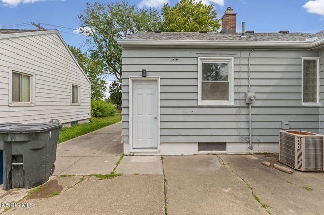219 W Crawford Avenue, Toledo, OH 43612