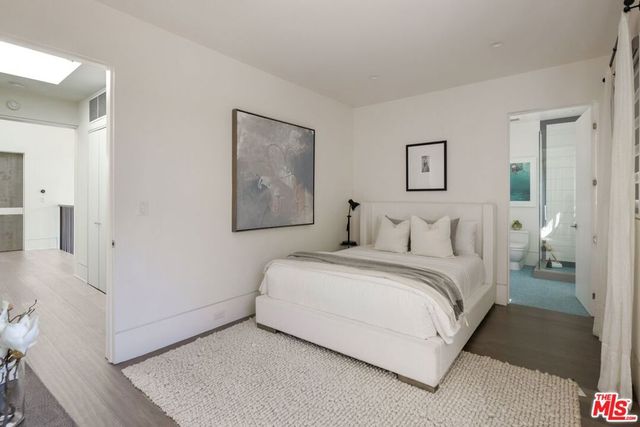 2536 Pesquera Drive, Los Angeles, CA 90049