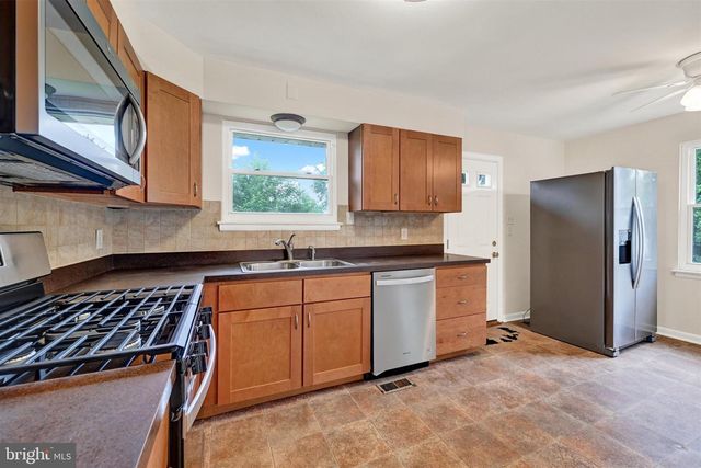 5902 HARFORD AVE, Gwynn Oak, MD 21207
