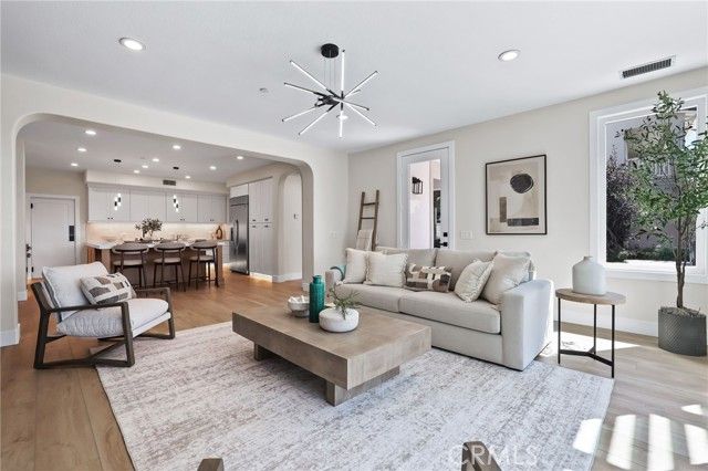 41 Long View Road, Laguna Hills, CA 92679