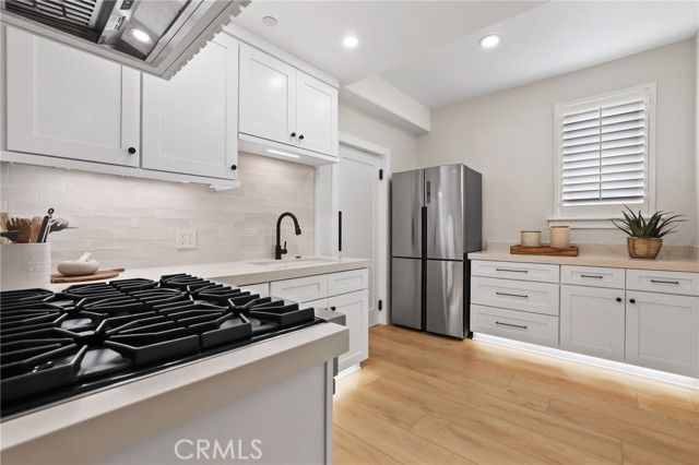 41 Long View Road, Laguna Hills, CA 92679