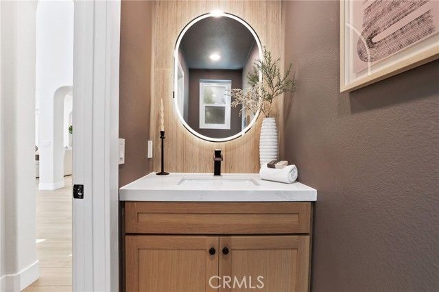 41 Long View Road, Laguna Hills, CA 92679