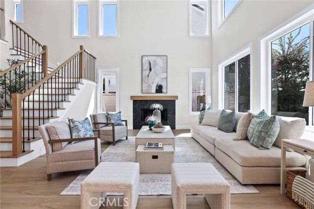 41 Long View Road, Laguna Hills, CA 92679