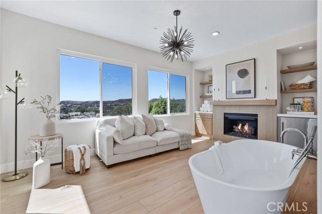 41 Long View Road, Laguna Hills, CA 92679