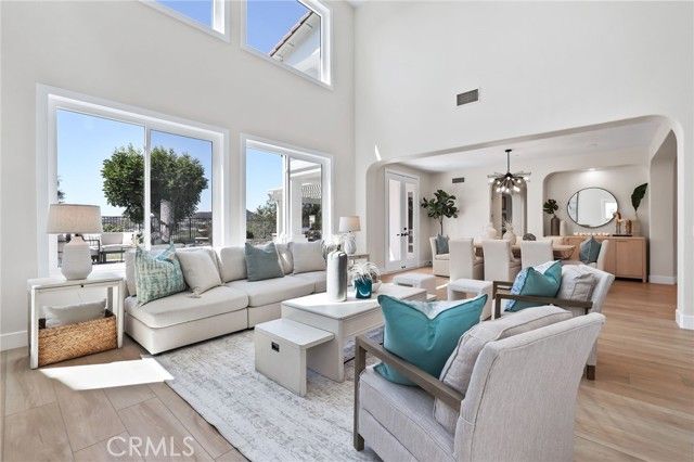 41 Long View Road, Laguna Hills, CA 92679