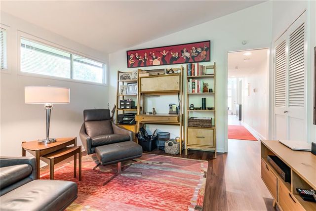 2204 W 71 Terrace, Prairie Village, KS 66208
